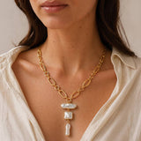 Turning Heads Pearl Necklace: Gold