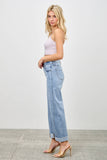 Casual Chic Denim: Lightwash