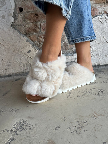 Hearsay Sandals: Ivory Fur
