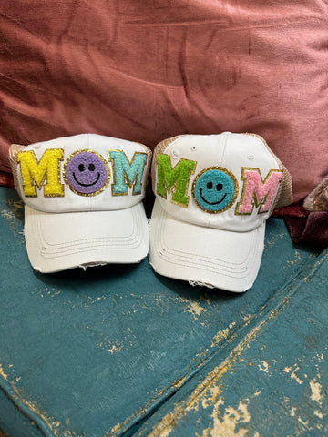 Mom Smiley Patch Hat: Ivory