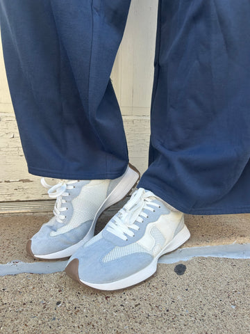 No Prob Sneakers: Light Blue