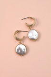 Pearl Drop Earrings: Gold