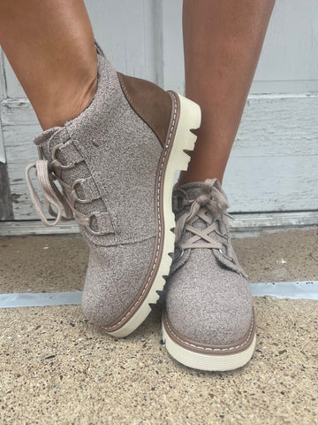 Campfire Boots: Sand