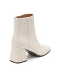 Felicia Boots: Ivory