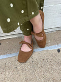 Layover Flats: Camel