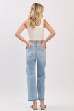 Everyday Essential Denim: Lightwash