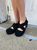 Case Closed Wedges: Black