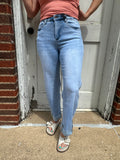 Casual Chic Denim: Lightwash