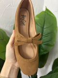 Layover Flats: Camel