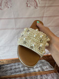 Gimme Kiss Sandals: Pearl