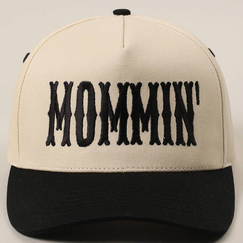 MOMMIN' Trucker Hat: Black