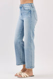 Everyday Essential Denim: Lightwash