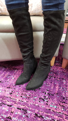 Spade Boots: Black