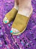Sahara Sandals: Tan